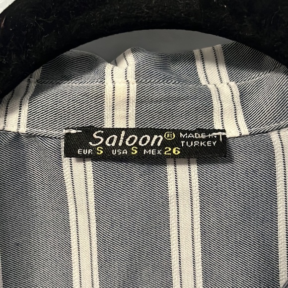 Saloon Women’s Long Sleeve Button Down Embroidered Collard Shirt - Picture 4 of 7